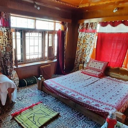 فندق Gurez Retreat Kanzalwan المظهر الخارجي الصورة